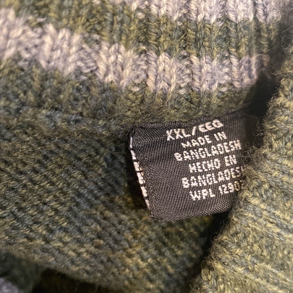 Haggar Plaid crew neck Long sleeve Sweater - Picture 5 of 7